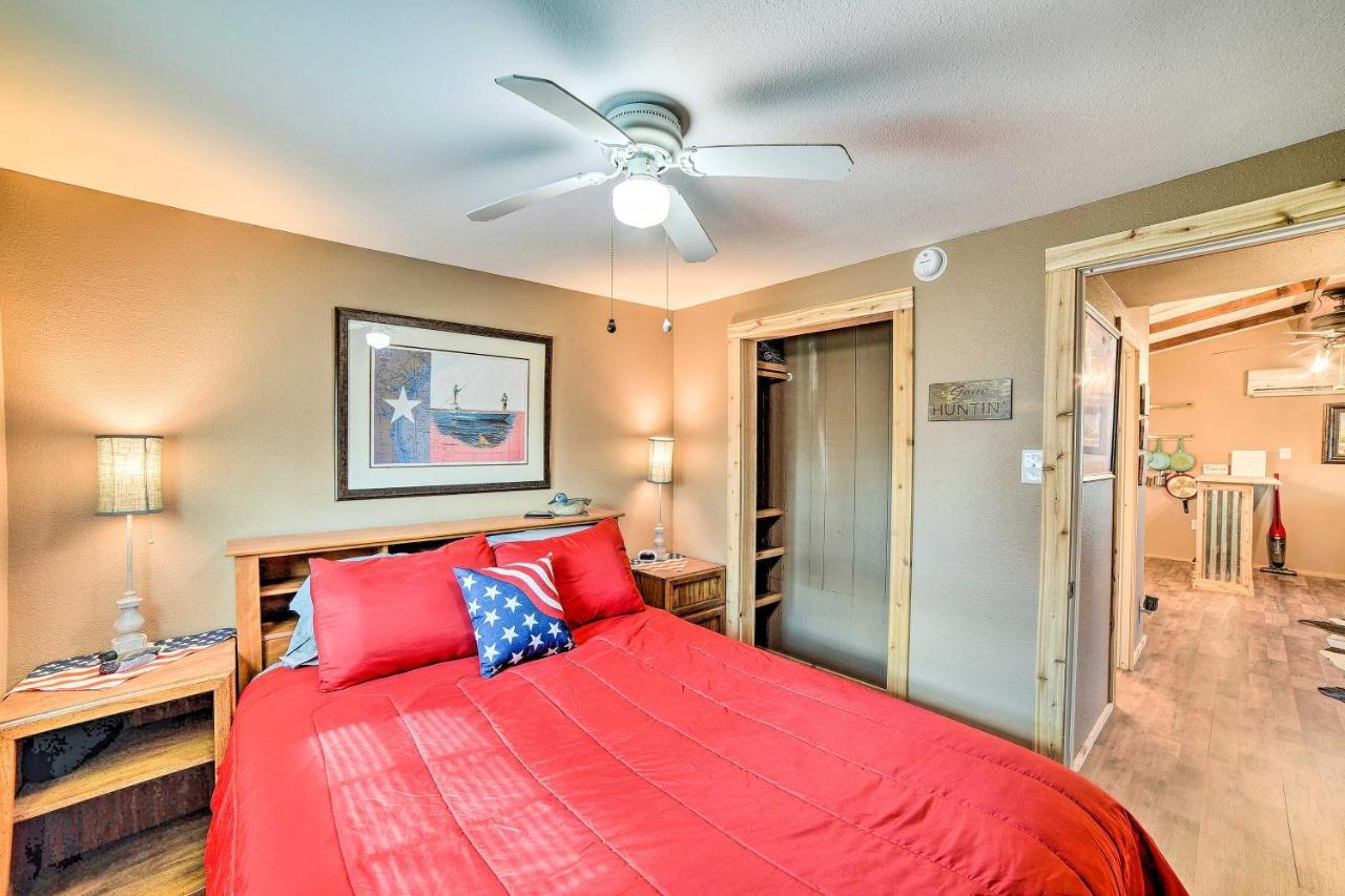Vibrant Rockport Cottage 4 Mi To Beach And Fishing! Exterior photo